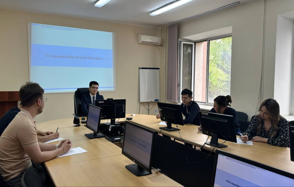 ЕҚРҒЗИ Жас ғалымдар кеңесінің тақырыптық сессиясы өтті